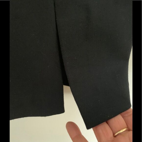 NWOTcCalvin Klein black shortsleeved midi dress, asymmetrical V-neck, size 10 - Picture 7 of 9